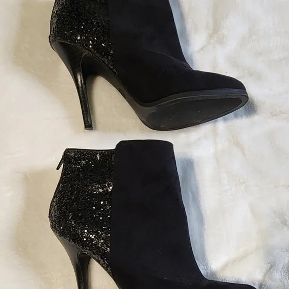 Mossimo Supply Co. Black Suede And Sparkle Heeled Ankle Boots, EUC, Size 7.5 - Picture 5 of 8